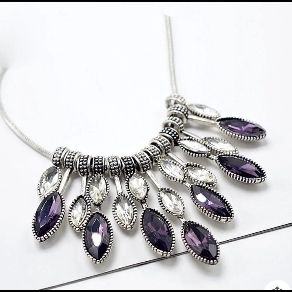 💜 NEW sparkling Colorful crystal drop statement necklace 💜